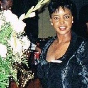 Meet your Posher, Davette